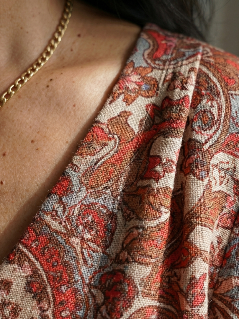 Logan | Vestido Midi de Corte Equilibrado