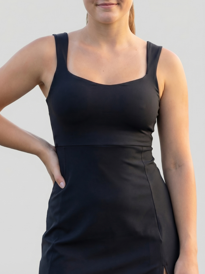Velune | Vestido de Tenis con Escote Cuadrado