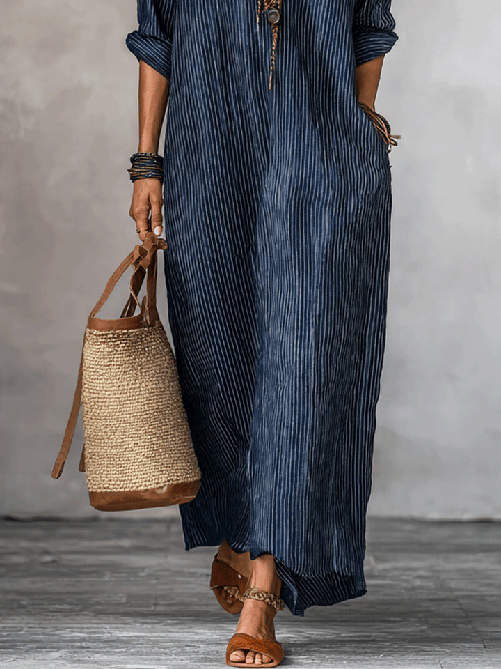 Vestido largo amplio azul índigo con espíritu nómada