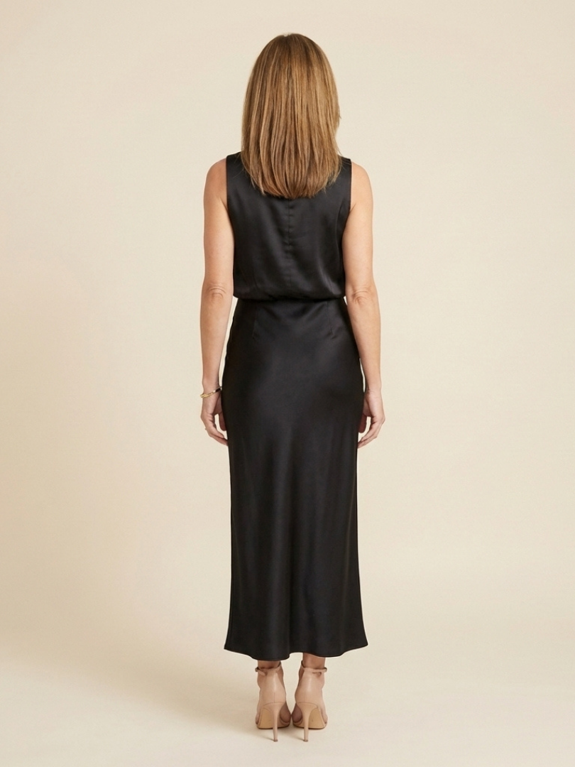 Olivienne | Vestido Midi Sin Mangas con Cuello Alto Drapado