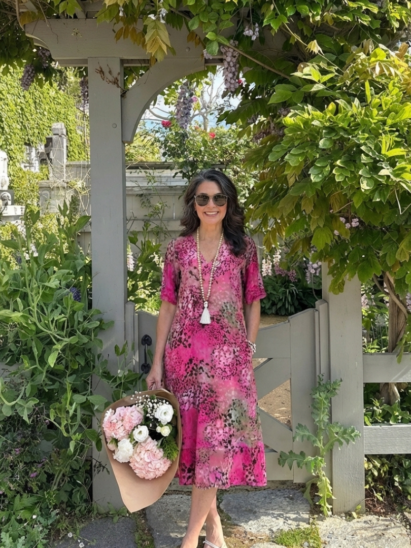 Althea | Vestido midi impreso de cuello en V y manga corta