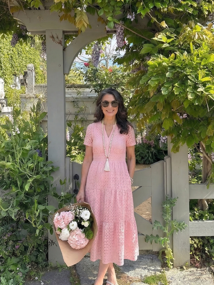 Odelisse | Vestido midi con mangas cortas y volantes de ojales