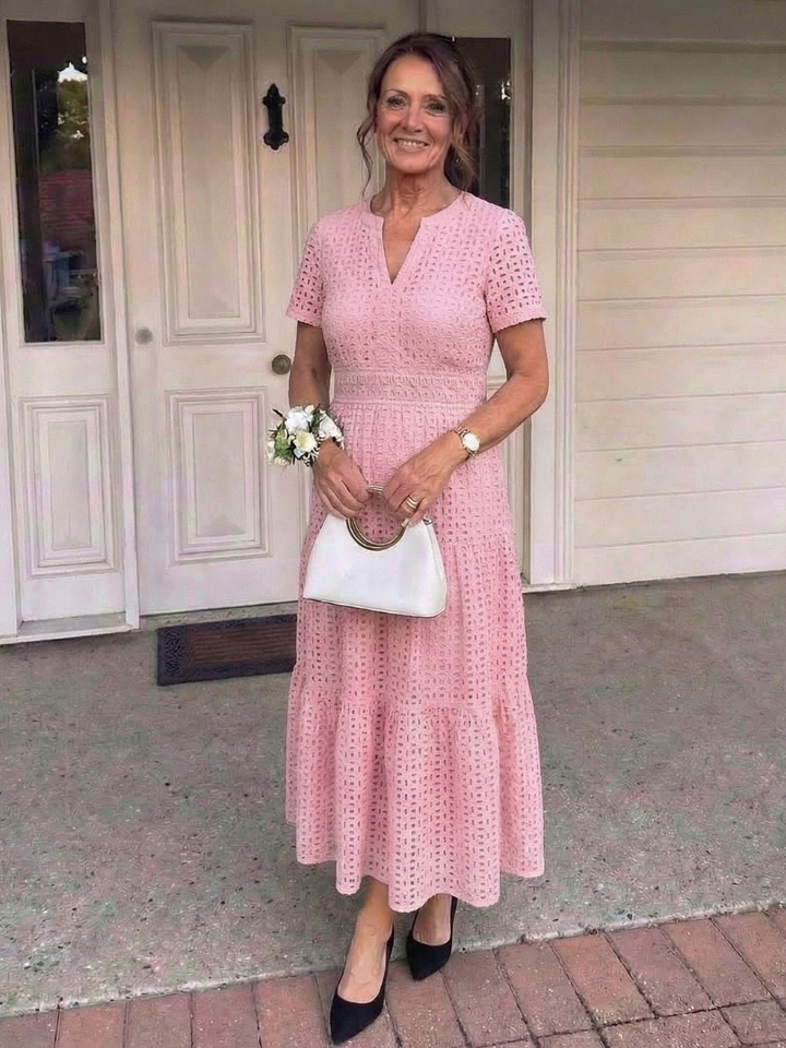 Odelisse | Vestido midi con mangas cortas y volantes de ojales