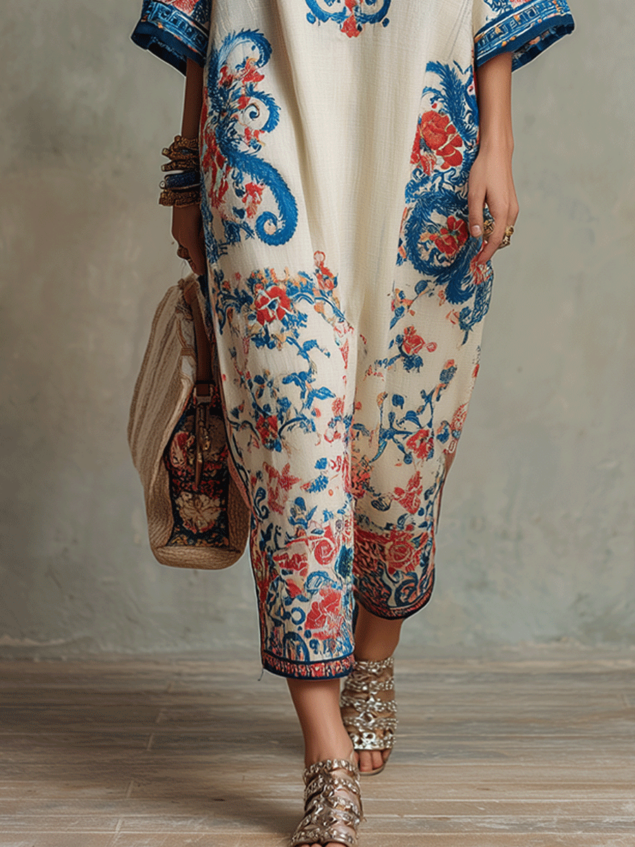 Ropa midi kaftan bohemio con estampado floral cachemira en marfil y azul