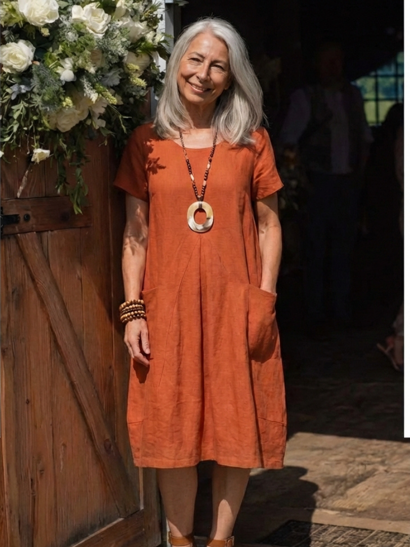 Diane | Vestido de Longitud de Rodilla con Mangas Cortas y Pliegues
