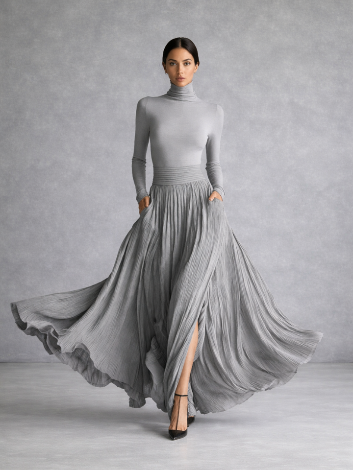 Isla | Vestido Maxi de Cuello Alto con Falda Plisada