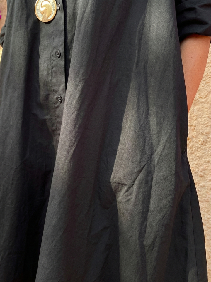 Evelyn | Vestido Midi de Camisa con Botones y Cuello