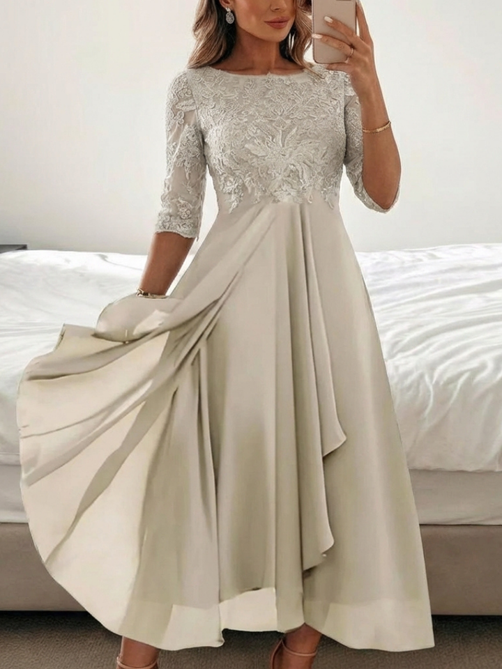 Vivian | Vestido Midi de Manga Tres Cuartos con Cuerpo de Encaje