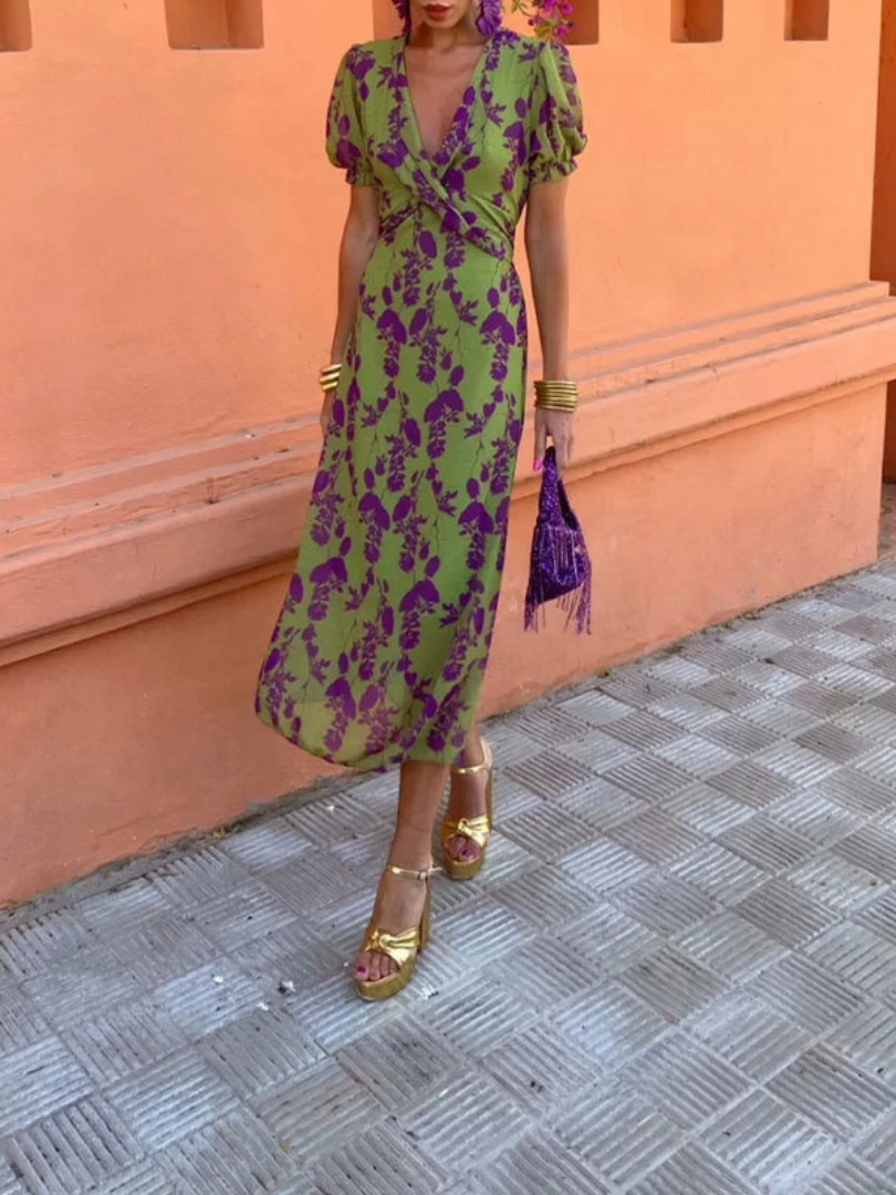 Clara | Vestido Midi Floral de Manga Corta con Escote en V